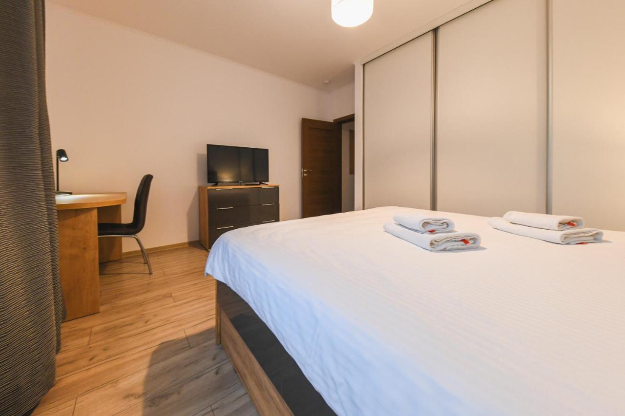 Spacious And Quiet 2 Bedroom Apartment Cluj-Napoca Exterior photo